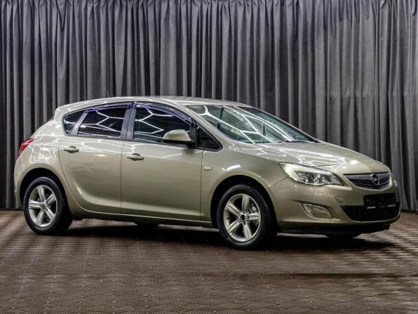 Opel Astra J с пробегом 2011 года, цена 695 000 рублей, 177324 км, хэтчбек, Автокод Объявления
