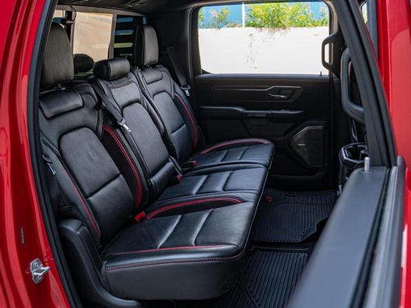Ram 1500 V с пробегом 2022 года, цена 15 600 000 рублей, 9256 км, offers.body_type.unknown, Автокод Объявления
