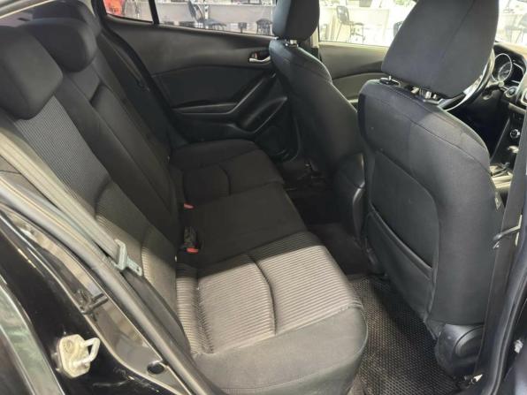 Mazda 3 III (BM) с пробегом 2013 года, цена 1 199 000 рублей, 160000 км, седан, Автокод Объявления