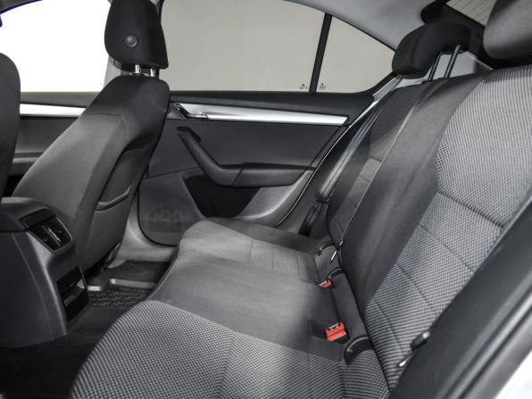 Skoda Octavia III (A7) с пробегом 2016 года, цена 920 000 рублей, 261030 км, лифтбек, Автокод Объявления