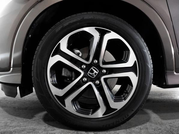 Honda Vezel I Рестайлинг с пробегом 2019 года, цена 1 879 500 рублей, 103342 км, внедорожник, Автокод Объявления