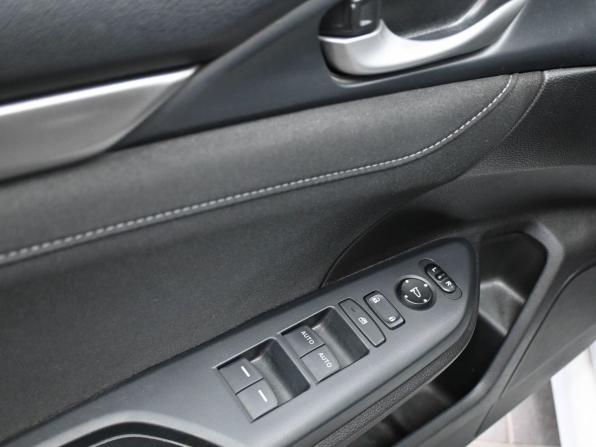Honda Civic X с пробегом 2019 года, цена 2 299 900 рублей, 97482 км, хэтчбек, Автокод Объявления