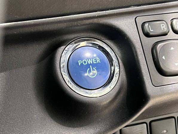 Toyota Aqua I Рестайлинг с пробегом 2014 года, цена 960 000 рублей, 161002 км, хэтчбек, Автокод Объявления