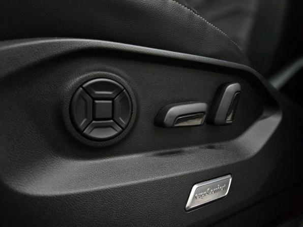 Volkswagen Touareg III с пробегом 2019 года, цена 4 490 000 рублей, 142193 км, внедорожник, Автокод Объявления