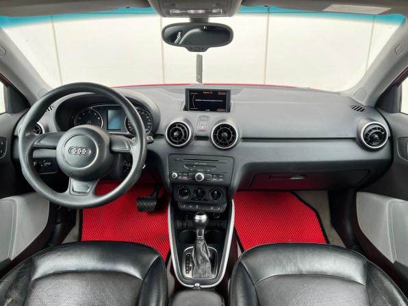 Audi A1 I (8X) с пробегом 2012 года, цена 900 000 рублей, 220870 км, хэтчбек, Автокод Объявления