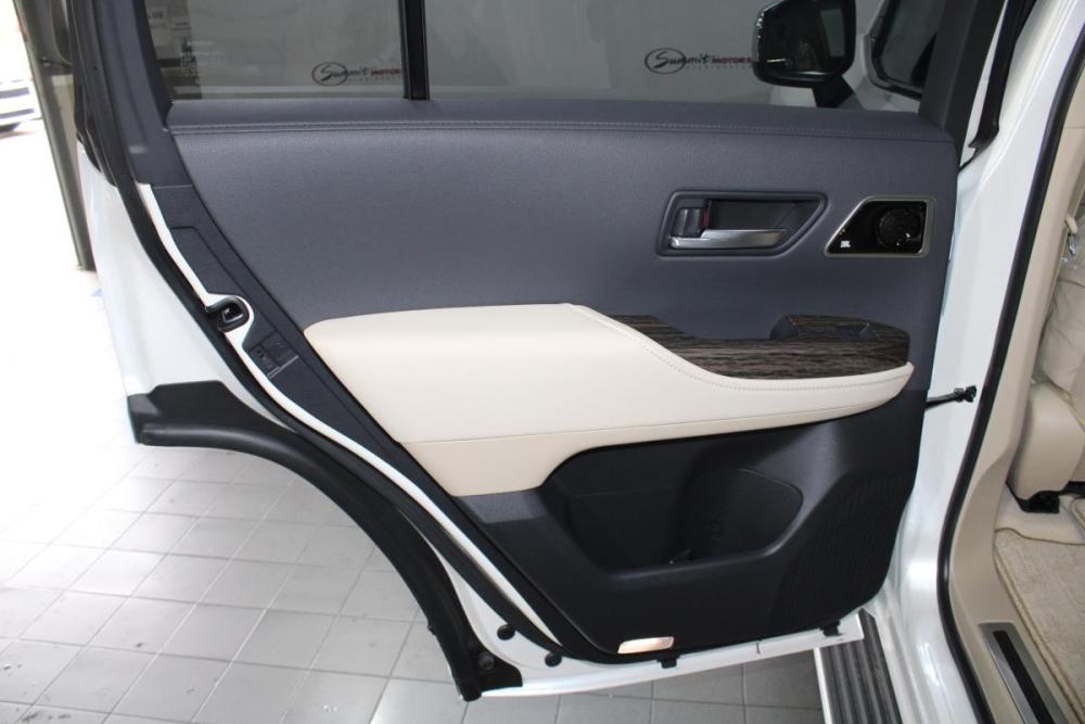 Toyota Land Cruiser 300 Series Владивосток  - изображение 17