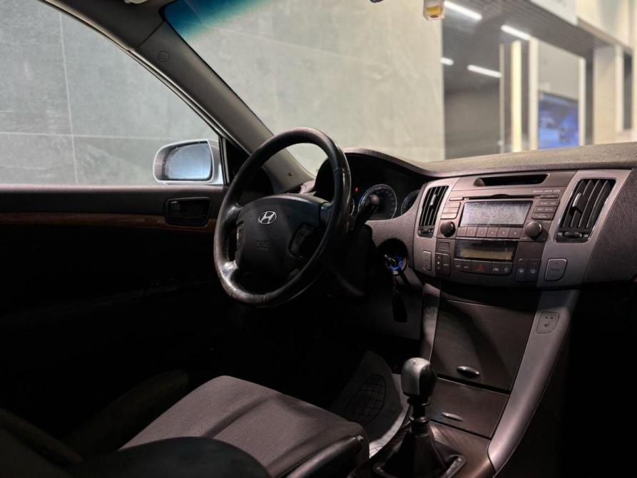 Hyundai Sonata V (NF) Рестайлинг Сыктывкар  - изображение 24