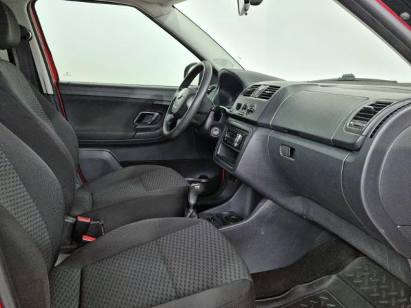 Skoda Fabia II Рестайлинг с пробегом 2011 года, цена 370 000 рублей, 143720 км, хэтчбек, Автокод Объявления