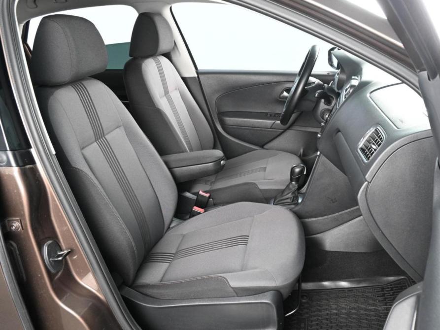 Volkswagen Polo V Рестайлинг Ростов-на-Дону  - изображение 8