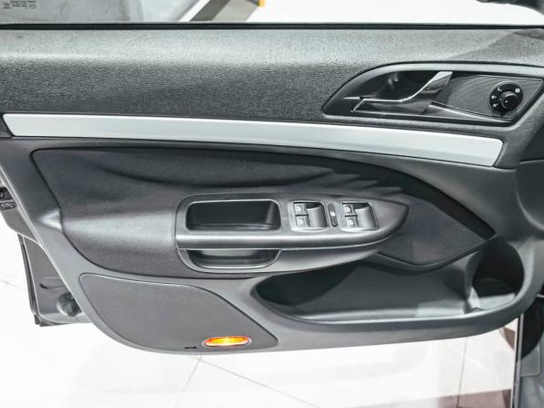 Skoda Octavia II (A5) Рестайлинг с пробегом 2011 года, цена 668 895 рублей, 398311 км, лифтбек, Автокод Объявления