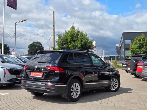 Volkswagen Tiguan II Рестайлинг с пробегом 2021 года, цена 2 599 000 рублей, 168000 км, внедорожник, Автокод Объявления