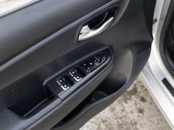 Kia Rio IV с пробегом 2017 года, цена 1 330 000 рублей, 112569 км, седан, Автокод Объявления