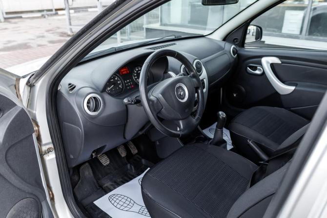Renault Sandero I с пробегом 2014 года, цена 663 000 рублей, 138330 км, хэтчбек, Автокод Объявления