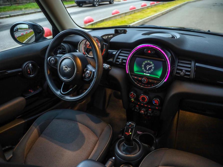 Mini Hatch III (F55/F56) Рестайлинг Санкт-Петербург  - изображение 10