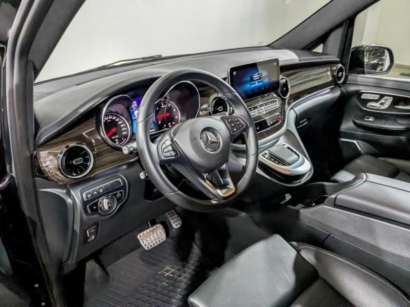 Mercedes-Benz V-Класс III (W447) Рестайлинг с пробегом 2023 года, цена 10 250 000 рублей, 40320 км, минивэн, Автокод Объявления