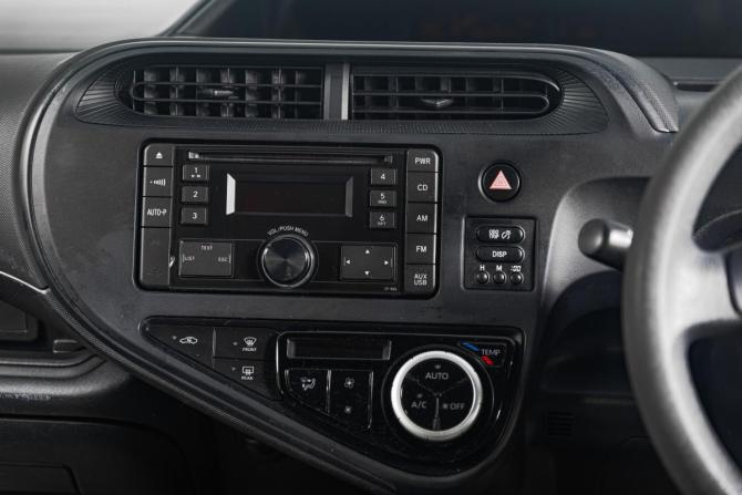 Toyota Aqua I Рестайлинг 2 с пробегом 2019 года, цена 1 099 000 рублей, 160000 км, хэтчбек, Автокод Объявления