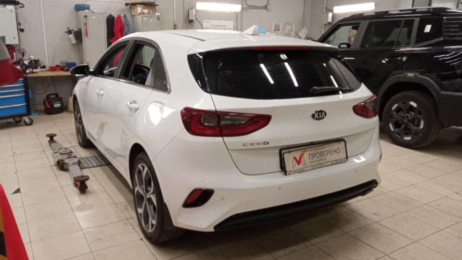 Kia Ceed III Рестайлинг с пробегом 2021 года, цена 1 733 000 рублей, 121039 км, универсал, Автокод Объявления