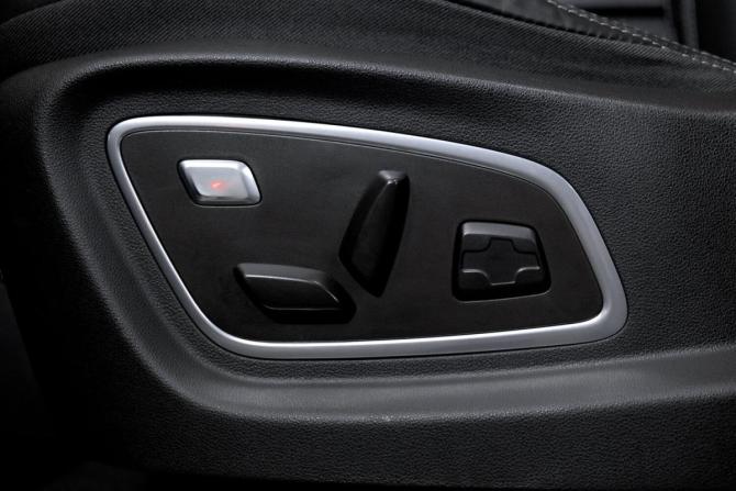 Renault Espace V с пробегом 2018 года, цена 1 899 000 рублей, 139426 км, минивэн, Автокод Объявления