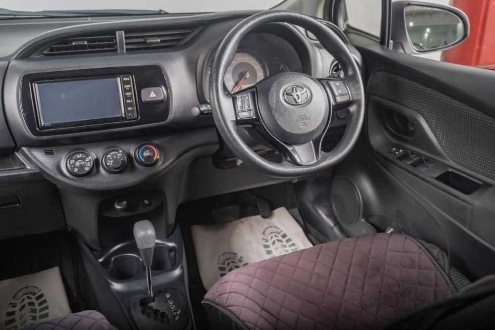 Toyota Vitz III (XP130) Рестайлинг 2 Томск  - изображение 10