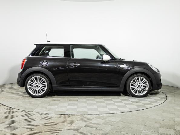 Mini Hatch III (F55/F56) с пробегом 2015 года, цена 1 790 000 рублей, 41090 км, хэтчбек, Автокод Объявления