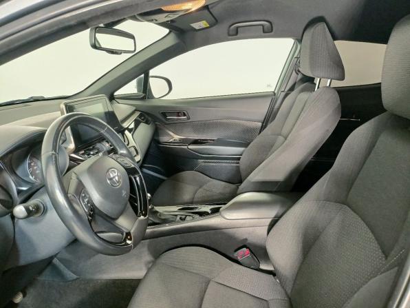 Toyota C-HR I с пробегом 2019 года, цена 1 849 000 рублей, 159900 км, внедорожник, Автокод Объявления