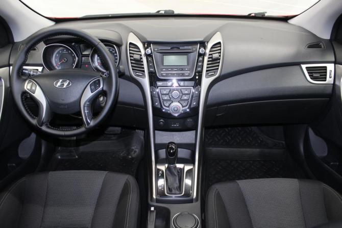 Hyundai i30 II с пробегом 2012 года, цена 909 000 рублей, 141484 км, хэтчбек, Автокод Объявления