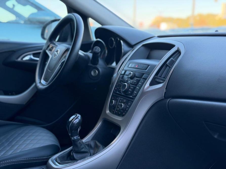 Opel Astra J Череповец  - изображение 14