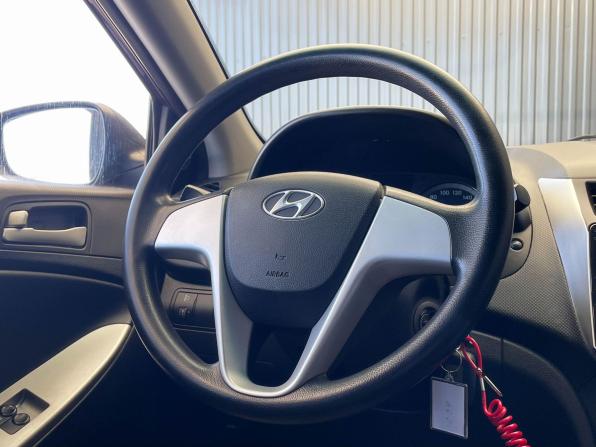 Hyundai Solaris I с пробегом 2011 года, цена 677 000 рублей, 151577 км, седан, Автокод Объявления