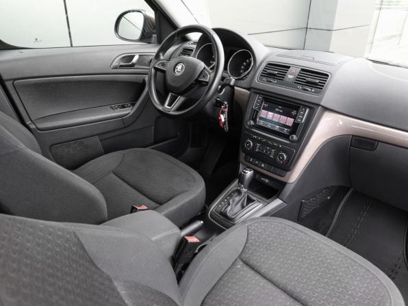 Skoda Yeti I Рестайлинг с пробегом 2014 года, цена 1 398 000 рублей, 102161 км, внедорожник, Автокод Объявления