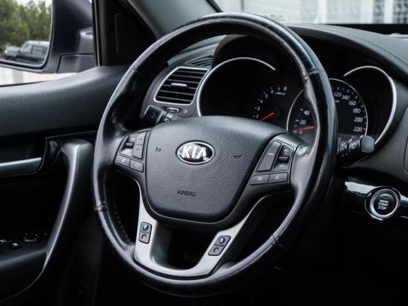 Kia Sorento II Рестайлинг с пробегом 2015 года, цена 2 080 000 рублей, 105370 км, внедорожник, Автокод Объявления
