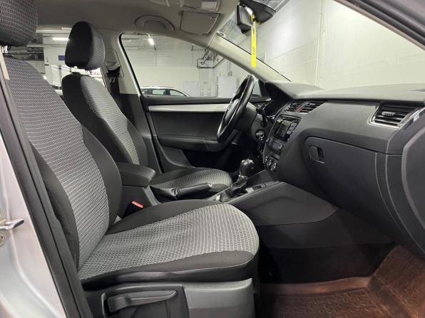 Skoda Octavia III (A7) с пробегом 2015 года, цена 1 110 000 рублей, 141821 км, лифтбек, Автокод Объявления