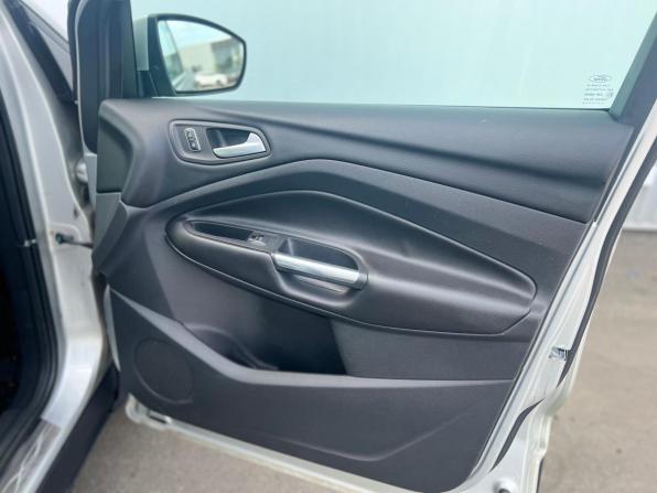 Ford Kuga II с пробегом 2014 года, цена 1 190 000 рублей, 165000 км, внедорожник, Автокод Объявления