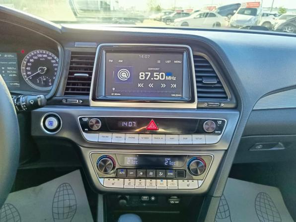 Hyundai Sonata VII (LF) Рестайлинг с пробегом 2018 года, цена 1 768 995 рублей, 121290 км, седан, Автокод Объявления