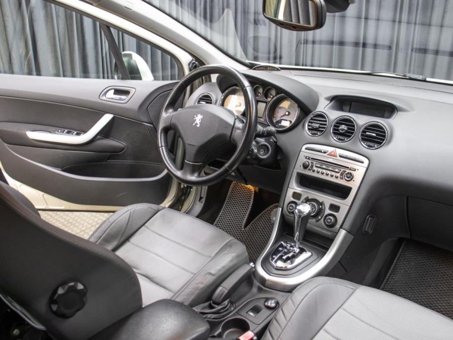 Peugeot 308 I Москва  - изображение 9