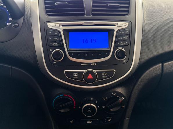 Hyundai Solaris I с пробегом 2011 года, цена 635 000 рублей, 263435 км, седан, Автокод Объявления