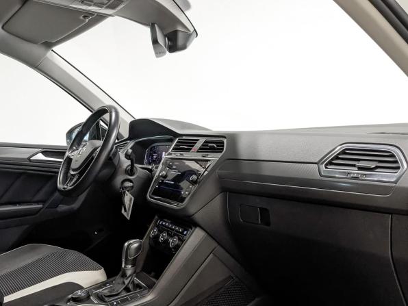 Volkswagen Tiguan II с пробегом 2019 года, цена 2 650 000 рублей, 79091 км, внедорожник, Автокод Объявления