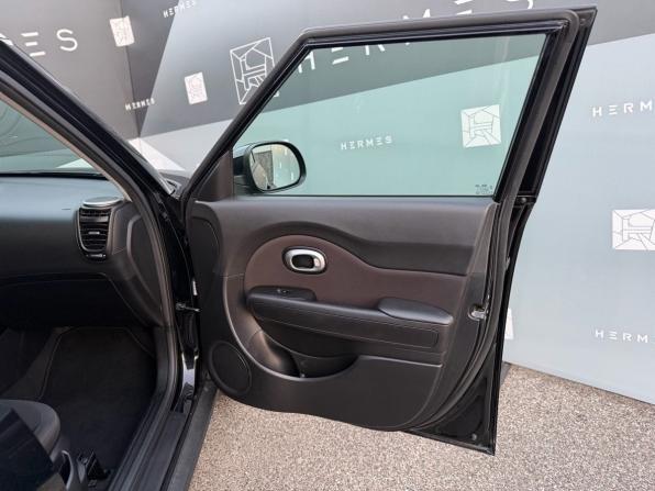 Kia Soul II Рестайлинг с пробегом 2016 года, цена 1 477 000 рублей, 81684 км, хэтчбек, Автокод Объявления