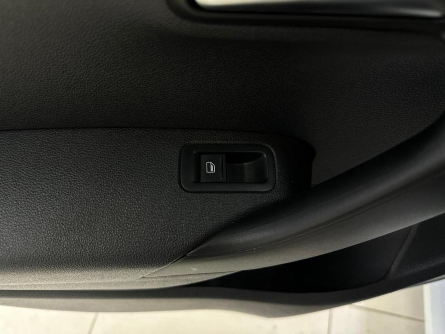 Volkswagen Polo V Рестайлинг Санкт-Петербург  - изображение 26