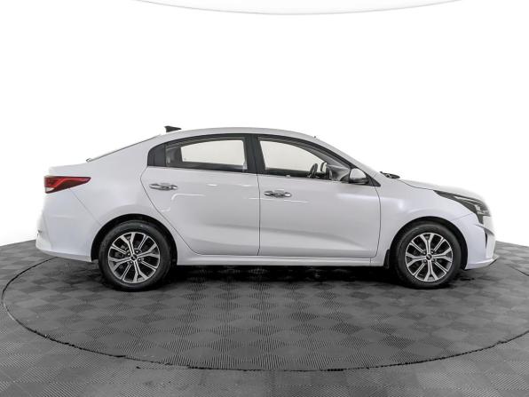 Kia Rio IV Рестайлинг с пробегом 2021 года, цена 1 650 000 рублей, 53811 км, седан, Автокод Объявления