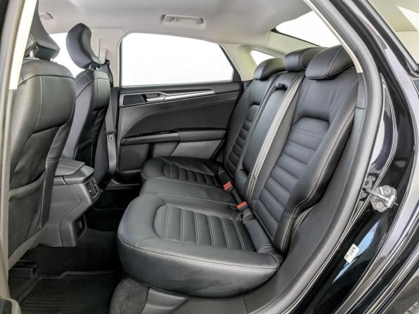Ford Mondeo V с пробегом 2018 года, цена 1 890 000 рублей, 116378 км, седан, Автокод Объявления