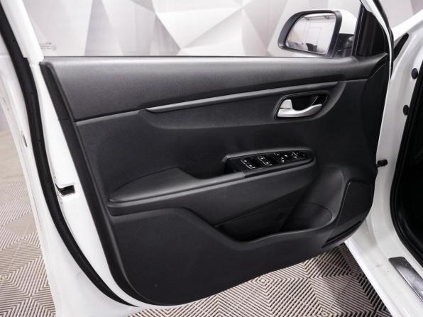 Kia Rio IV с пробегом 2017 года, цена 1 272 000 рублей, 113400 км, седан, Автокод Объявления