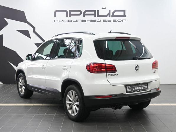 Volkswagen Tiguan I Рестайлинг с пробегом 2015 года, цена 1 599 900 рублей, 159348 км, внедорожник, Автокод Объявления
