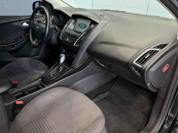 Ford Focus III Рестайлинг с пробегом 2016 года, цена 1 350 000 рублей, 137889 км, хэтчбек, Автокод Объявления