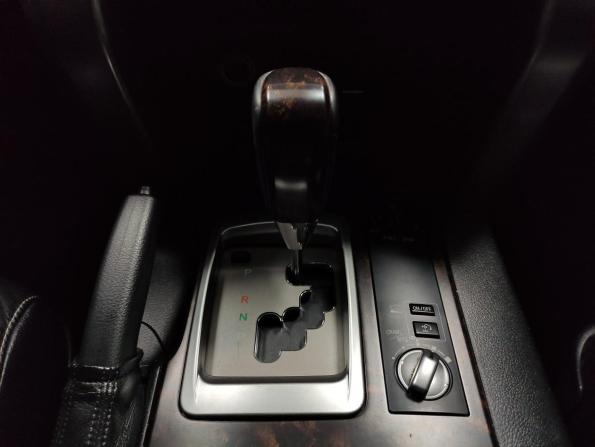 Toyota Land Cruiser 200 Series Рестайлинг 1 с пробегом 2013 года, цена 3 200 000 рублей, 240350 км, внедорожник, Автокод Объявления