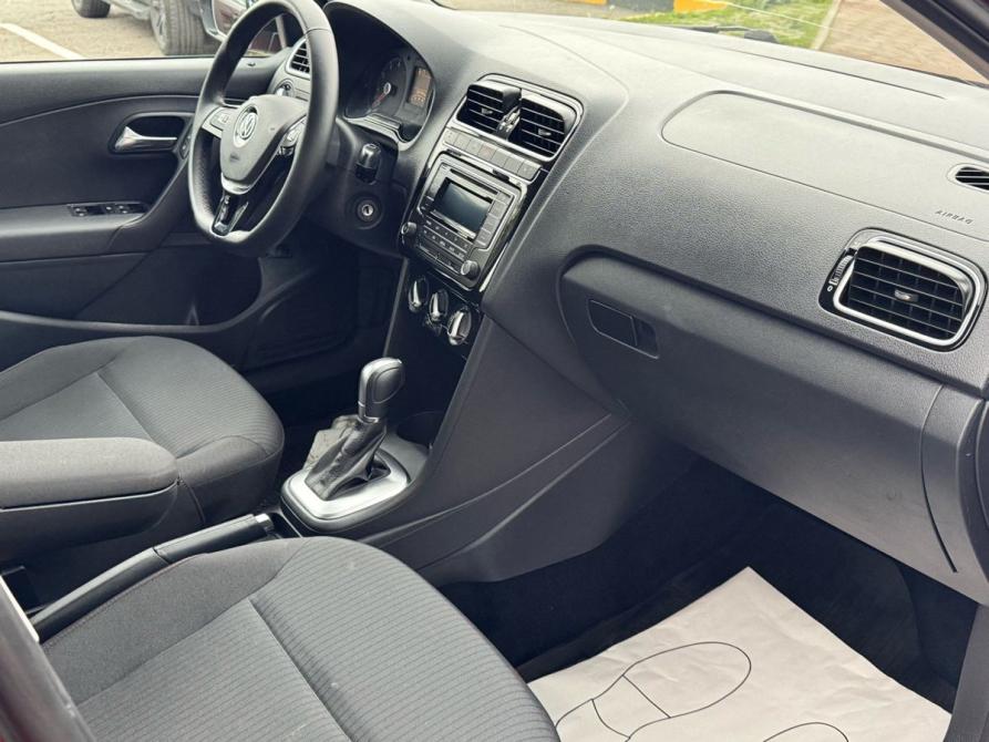 Volkswagen Polo V Рестайлинг Санкт-Петербург  - изображение 8