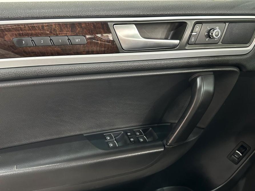Volkswagen Touareg II Москва  - изображение 19