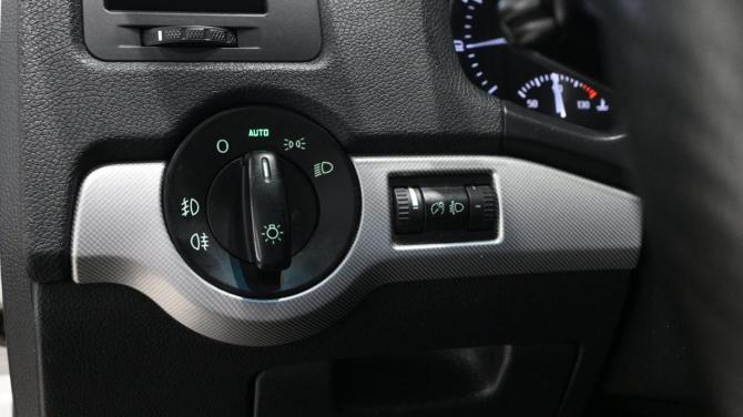 Skoda Octavia II (A5) Рестайлинг с пробегом 2013 года, цена 650 000 рублей, 256221 км, лифтбек, Автокод Объявления