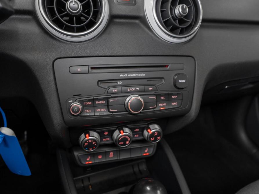 Audi A1 I (8X) Москва  - изображение 16