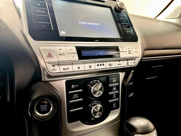 Toyota Land Cruiser Prado 150 Series Рестайлинг 2 с пробегом 2018 года, цена 4 199 000 рублей, 200000 км, внедорожник, Автокод Объявления