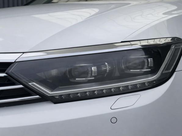 Volkswagen Passat B8 с пробегом 2018 года, цена 1 687 000 рублей, 235426 км, седан, Автокод Объявления